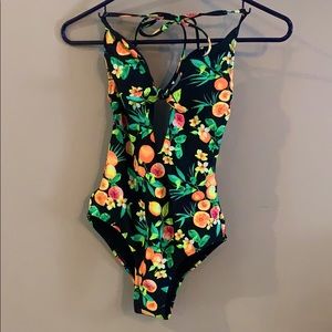 Xhilaration One piece bathing suit